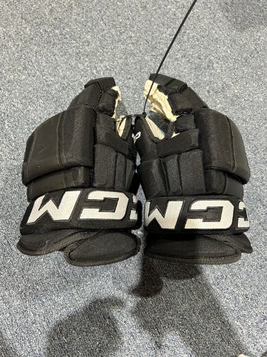 Used Black Charlotte Checkers CCM 14" Pro Stock HG97 Gloves