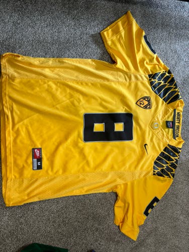 Marcus Mariota Oregon jersey