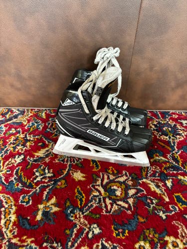 Used Intermediate Bauer Supreme S170 Hockey Goalie Skates Size 5