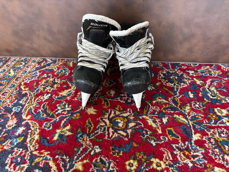 Used Intermediate Bauer Supreme S27 Hockey Goalie Skates 6.5