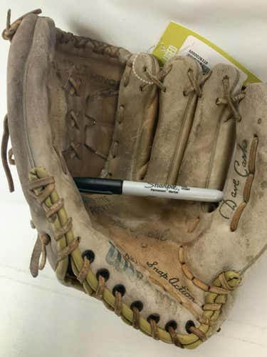 Used Wilson A2154 11 1 4" Fielders Gloves