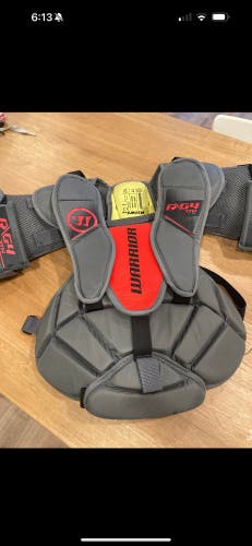 Warrior R/G4 YTH chest protector youth L/XL