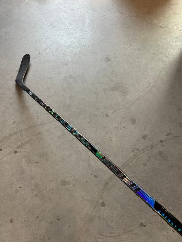 Used Senior True Right Handed P92M Pro Stock Catalyst 9X Hockey Stick