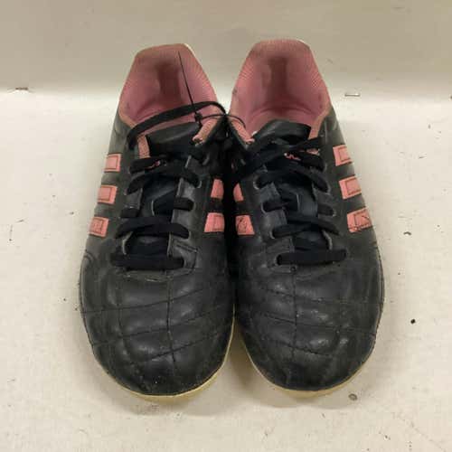 Used Adidas Junior 02.5 Cleat Soccer Outdoor Cleats