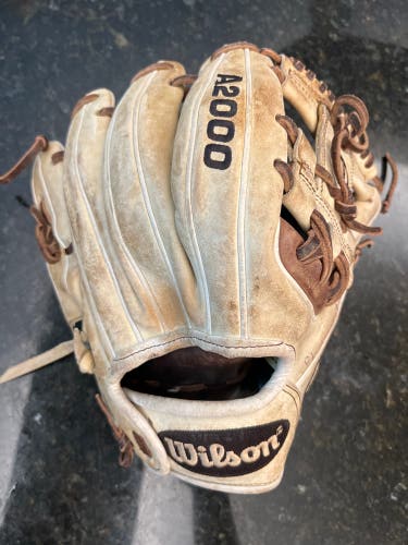 Wilson A2000