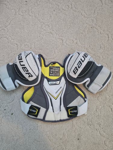 Used Medium Youth Bauer Supreme S170 Shoulder Pads