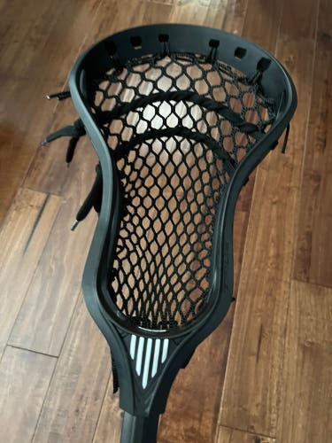 New complete TRUE lacrosse stick