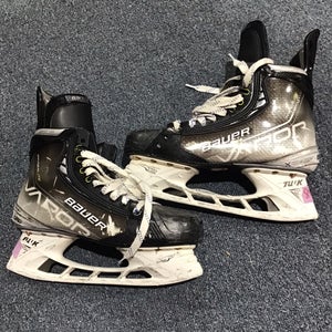 Used Kinnunen Bauer L9.5E R9E Vapor Hyperlite Hockey Skates