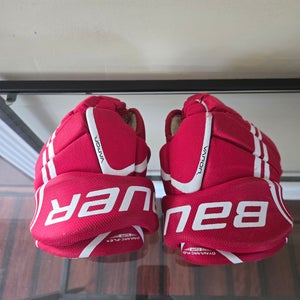 Used Bauer Vapor X3.0 Gloves 10"