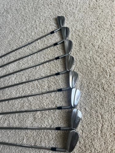 Titleist 660 forged irons 3-pw