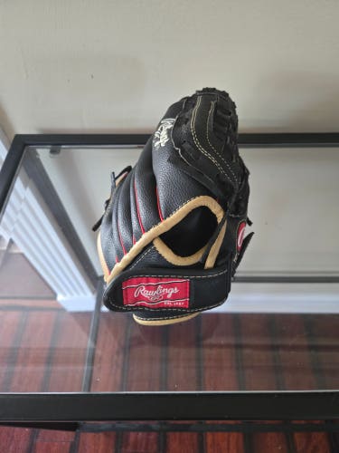 Used Rawlings Right Hand Throw Infield Playmaker Series Baseball Glove 10.5"