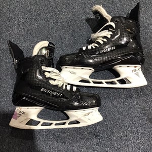 Used Mayhew 26 Bauer Size 9 Supreme Mach Hockey Skates