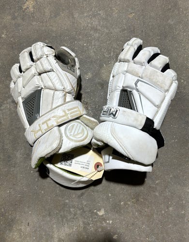 White Used Maverik Max Lacrosse Gloves 10"