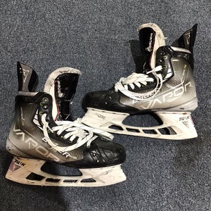 Used Bauer L9 R9.5 Vapor Hyperlite Hockey Skates