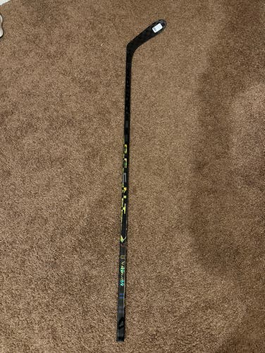 New Senior Bauer Right Handed P28  Ag5nt Hockey Stick