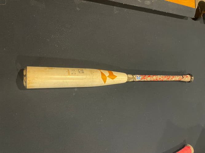 Used 2022 DeMarini USSSA Certified Composite 25 oz 30" CF Zen Bat