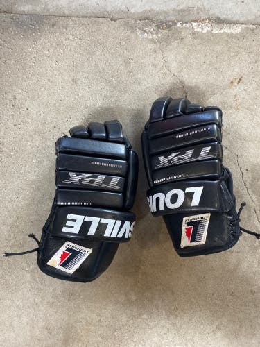 Hockey Louisville TPX GL4 classic hockey gloves.