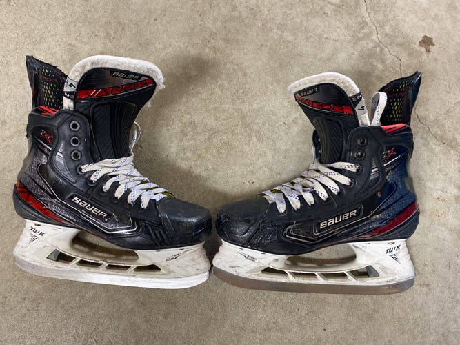 Used Junior Bauer Size 2 Vapor 2X Hockey Skates