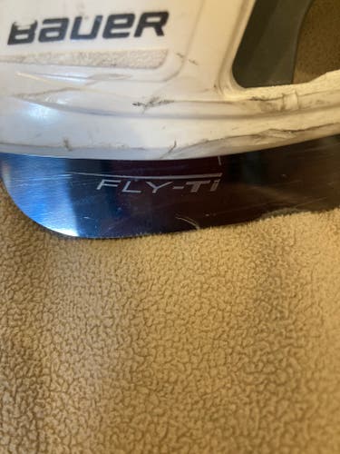Used Bauer Vapor X5 Pro Hockey Skates 9.5