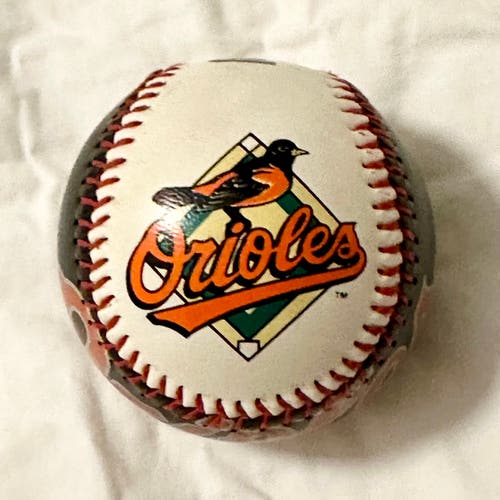 Vintage 1996 Baltimore Orioles Souvenir Baseball MLB