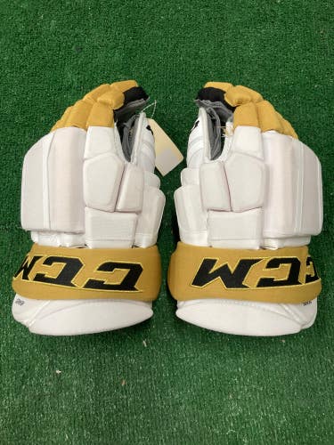 White Used Senior CCM Pro Model Gloves 15"