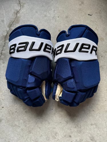 NHL Tampa Bay Lightning New With Tags Bauer 14" Pro Stock Vapor Hyperlite Pro Gloves