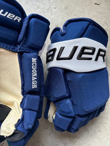 NHL Tampa Bay Lightning New With Tags Bauer 14" Pro Stock Vapor 2X Pro Gloves