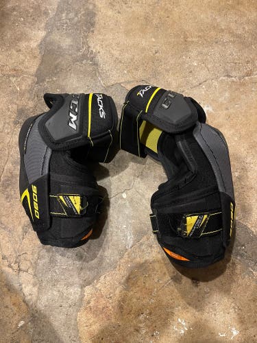 CCM Tacks 9080 Elbow Pads