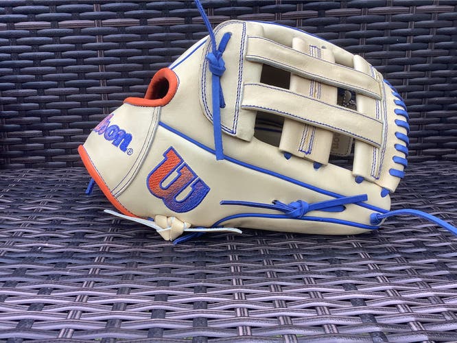NWT *1 Of 42* Wilson A2000 DW5 12” baseball glove