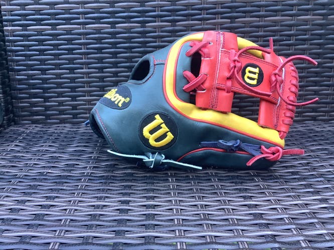 Wilson A2K DATDUDE 11.5” baseball glove