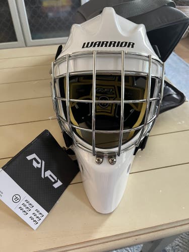 New Senior Warrior  R/F1 Goalie Mask