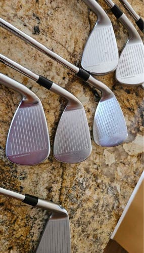 Tour Edge Exotics E721 Irons 6-SW (8 irons) Stiff