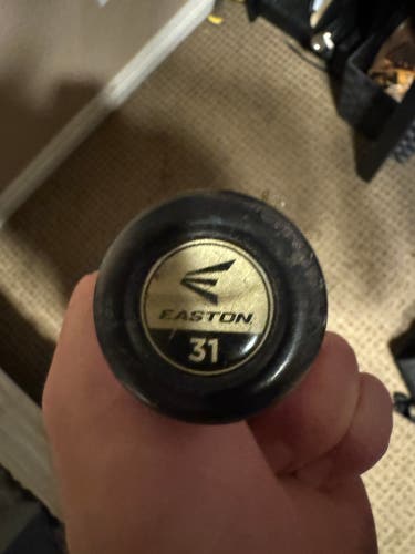 Easton Mako Beast