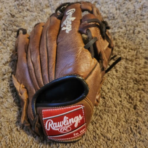 Rawlings Right Hand Throw Player Preferred Baseball Glove 11" NICELY made glove ages 7-12