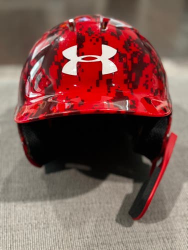 Youth Under Armour Batting Helmet; 5 7/8- 6 3/4