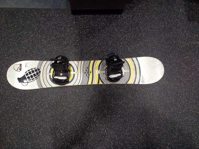 Used Burton X8 55 150 Cm Men's Snowboard Combo