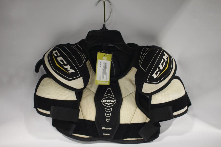 Used CCM 1052 TACKS SHLDR PADS JR SM Hockey Shoulder Pads 11847-S000010889