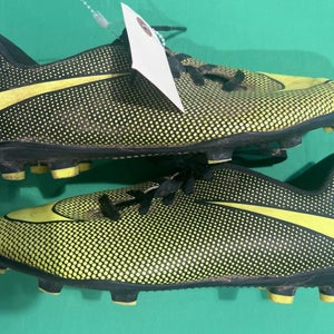 Used Nike Hypervenom FG Soccer Cleats - Size: 6.0
