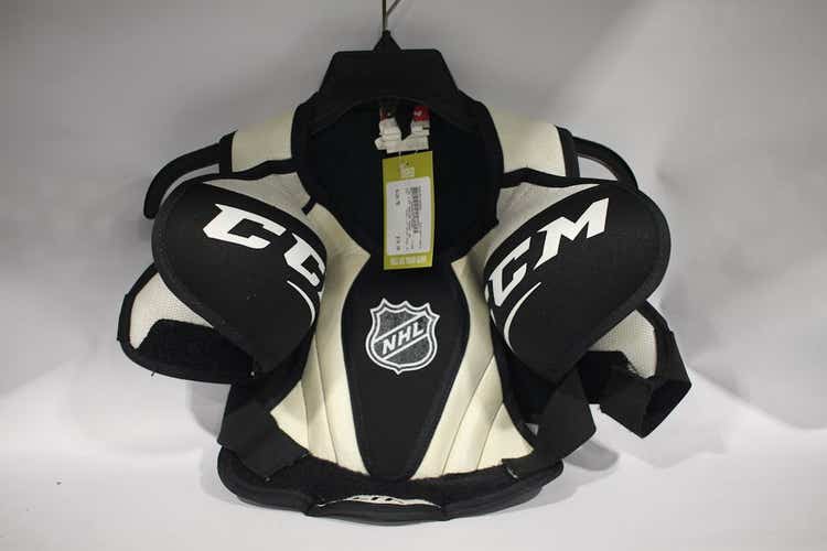 Used CCM LTP SHLDR PADS JR MD Hockey Shoulder Pads 11847-S000010890