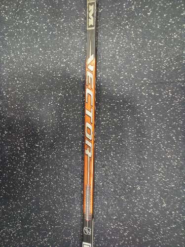 Used Ccm Vector 88 Flex Pattern 5 Senior One Piece Sticks