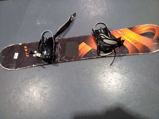 Used Elan Royale 50 140 Cm Men's Snowboard Combo