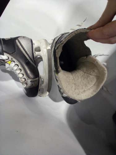 Used Graf Supra Junior 05 Ice Hockey Skates