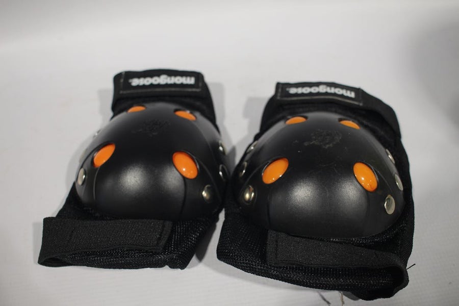 Used Mongoose Youth Skateboard Elbow Pads 11847-S000011836