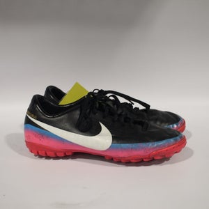 Used Nike Youth 06.5 Indoor Soccer Indoor Cleats 11847-S000010768