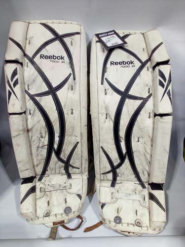 Used Reebok 7000 Jr 28" Goalie Leg Pads