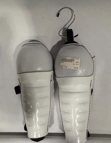 Used WHITE 11" Hockey Shin Guards 11847-S000016041