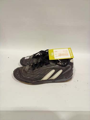 Used Junior 05 Indoor Soccer Indoor Cleats 11847-S000012121
