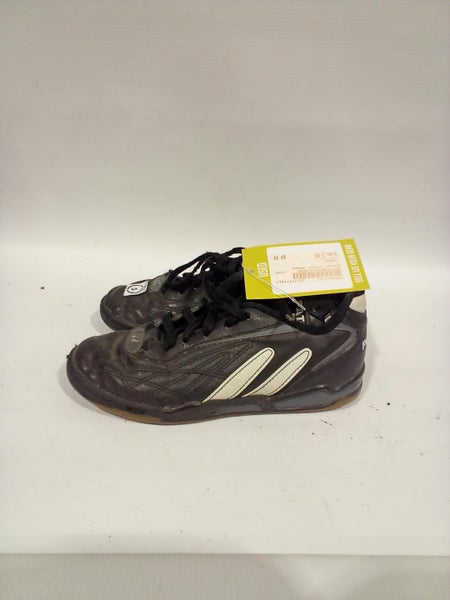Used Junior 05 Indoor Soccer Indoor Cleats 11847-S000012121
