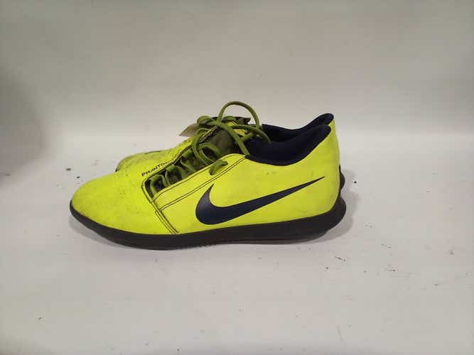 Used Nike Senior 7.5 Indoor Soccer Indoor Cleats 11847-S000012122