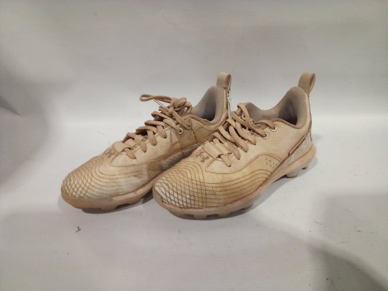 Used Under Armour BB CLEATS Junior 04.5 Baseball and Softball Cleats 11847-S000020528